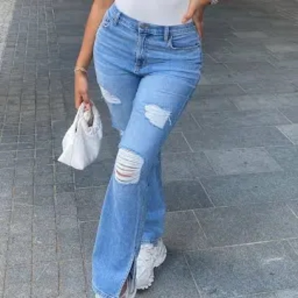 Fashion Nova killing Em softly distressed side split jeans